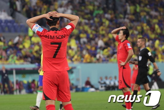 ‘마스크 투혼’ 손흥민, 역대 ‘최다골+포인트’ 기록은 다음으로