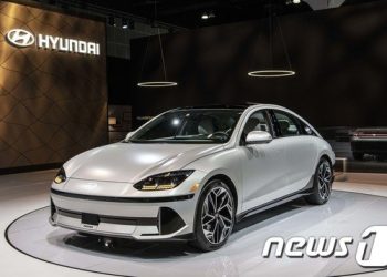 아이오닉6, 아이오닉5·EV6 판매량 제쳤다…출시 석달만에 전기차 대세로