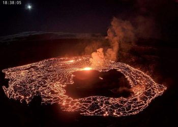 하와이 ‘킬라우에아’ 화산 분화 재개…최고 등급 경보 발령