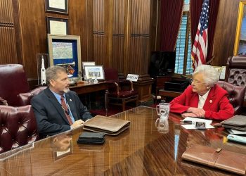 아이비 주지사, 앨라배마 6개 카운티에 비상사태 선포