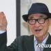 고은 시인, 해명·사과없는 5년만의 문단 복귀에 작가·시민 ‘99.3%’ 반대