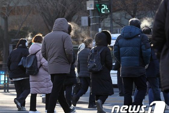 ‘체감 영하 29도’ 냉동고 된 한반도…오한 돌면 이 자세 취하라