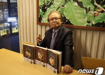 ‘그리스 로마 신화’ 펴낸 강남길 “관련 국가 모조리 가봐…사진자료도 수만장”