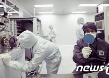 “기술 인재면 비자도, 귀화도 OK”…반도체·조선업 인력난 숨통 트이나