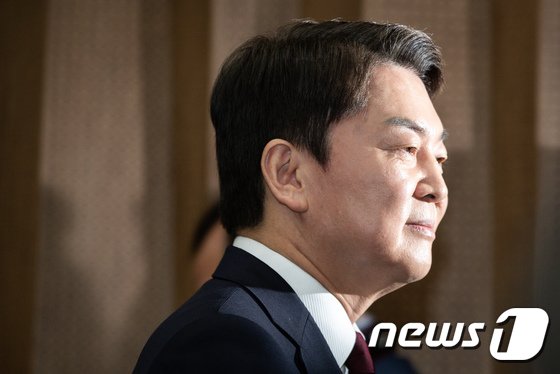 “반윤세력, 安 중심으로 결집”…친윤계도 대통령실도 불신 기류