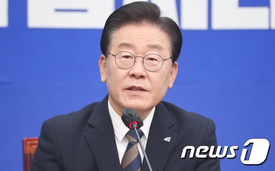 野 이상민 탄핵 이어 이재명 檢 출석 ‘리스크’…김건희 특검 맞불