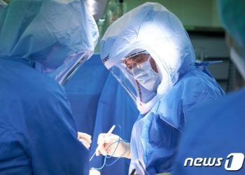 ‘극한의 통증’ 동반하는 고관절 골절…”인공관절치환술 고려”