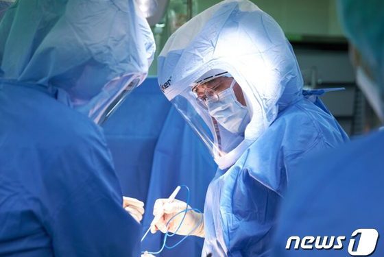 ‘극한의 통증’ 동반하는 고관절 골절…”인공관절치환술 고려”