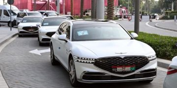 ‘尹 수행’ 장관 태웠던 흰색 제네시스 G90…이미 UAE 의전차량이었다