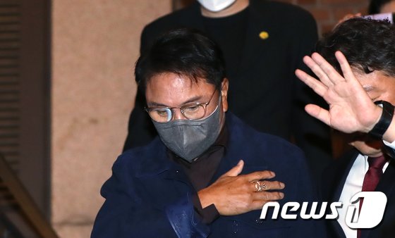 국세청, SM 이수만 ‘역외 탈세 의혹’ 사실관계 파악 나서