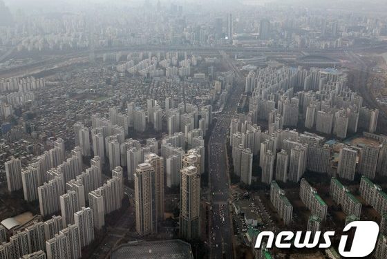 “집 안 팔리고 세입자 못 구해”…불 꺼진 새 아파트 ‘33%’