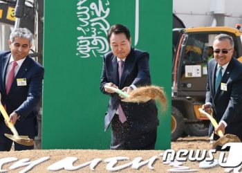 尹 직접 찾은 울산 ‘샤힌프로젝트’…사우디 ‘석유의 미래’ 그린다