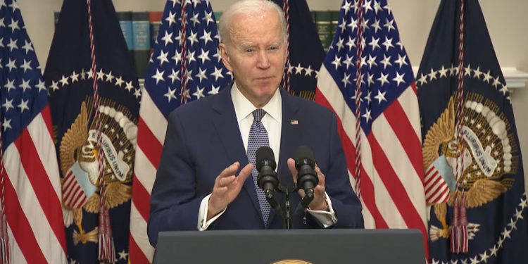 바이든 “美은행시스템 안전…의회·당국에 은행규제 강화 요청할 것”