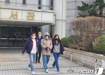 ‘셀프 투약’ 유아인 프로포폴 처방 의사, 구속 면해…”잘못 인정”