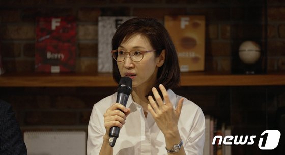 노소영, 최태원 동거인에 30억 손배소…”배우자 행세로 2차 가해”