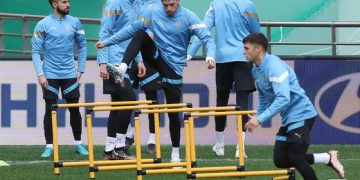 ‘악연’이자 ‘경계대상 1호’ 발베르데…적응 훈련서 가벼운 몸놀림