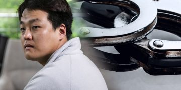 ‘테라·루나’ 폭락 알고 있었나…권도형, 김앤장에 수십억원 송금