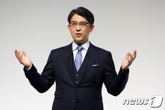 전기차 멀리 봤던 도요타, 이제야 시동…’전용 플랫폼’ 첫 시험대