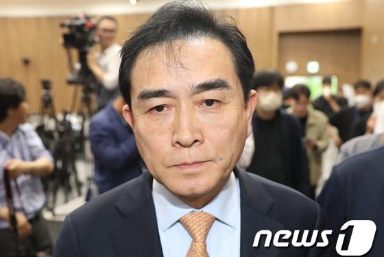 국민의힘, 태영호 놓고 의견 분분…”자진사퇴” vs “징계 사유 불분명”