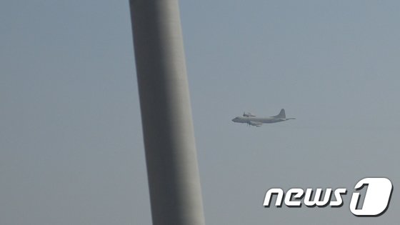 한일 국방장관회담 내달 초 열릴 듯… ‘초계기 갈등’ 해법 찾나