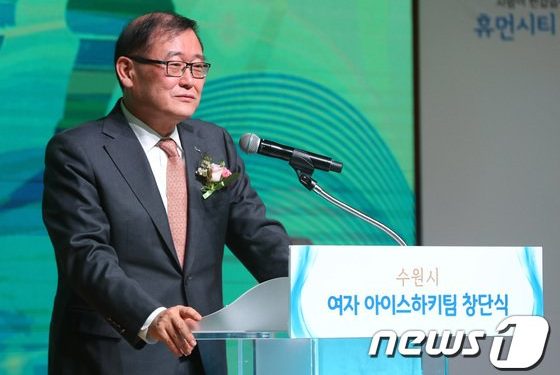 정몽원 HL그룹 회장, 백지연 전 앵커와 사돈 연 맺는다
