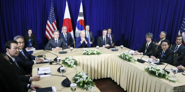 北 ‘정찰위성 발사’ 예고… 한미일 대응 카드는?