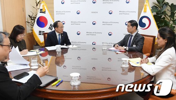 무디스, 韓 신용등급 ‘Aa2’ 유지…성장률은 1.6%→1.5% 하향