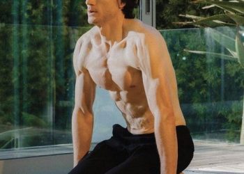 “나 18세로 돌아갈래”…친아들 피 수혈받은 美억만장자 회춘 실험