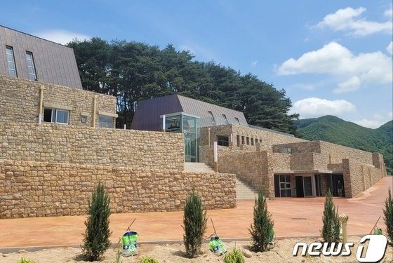 한국 최초 천주교 순교자 3인 유해 232년 만에 고향에 잠든다