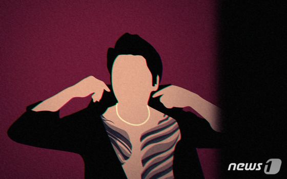 어머나! 반바지 아래 ‘잉어 꼬리’…여름철 ‘문신 노출’ 시끌