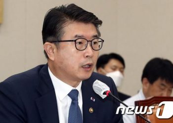 “윤 대통령, 3월부터 ‘공정한 수능’ 지시…출제기관 감사”