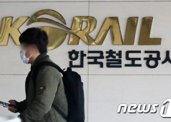 18개 공공기관, 경영평가 낙제점…코레일 ‘E’, 한전·강원랜드 ‘D’