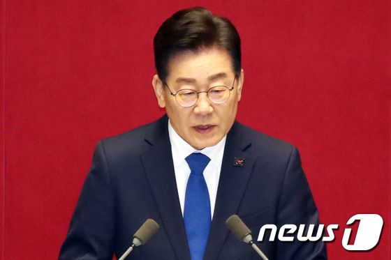 이재명 ‘불체포 특권’ 포기 선언에…백현동·정자동·대북송금 의혹 재조명