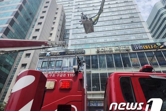 ‘해운대 호텔 화재’ 170명 대피소동…10억원 피해 내고 진화