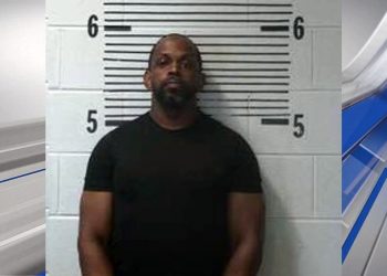 앨라배마주 교도관, 인신매매 등 혐의로 사임