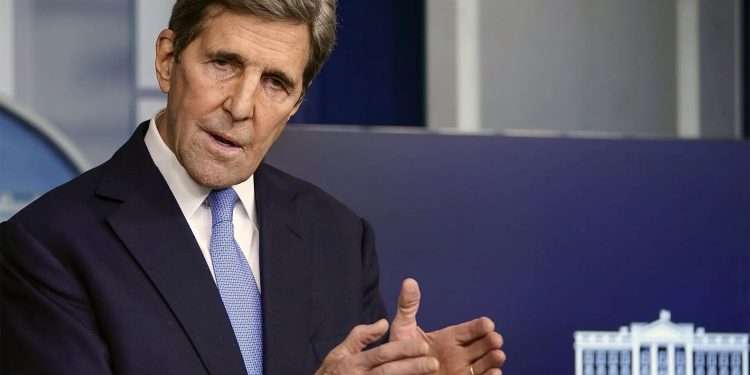 “존 케리 美 기후특사 이달 중순 中 방문할 수도”-블룸버그