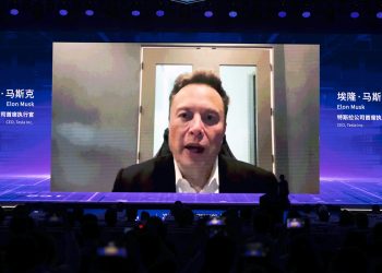 이번엔 진짜?…머스크 “올해 말 4~5단계 완전자율주행차 내놓을 것”