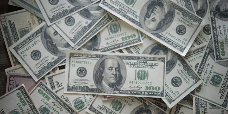 달러 0.2% 반등…주간 2.2% 떨어져 8개월래 최대 낙폭