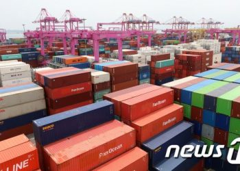 IMF, 韓성장률 전망치 1.5%→1.4% ‘하향’…세계 성장률 상향과 대비