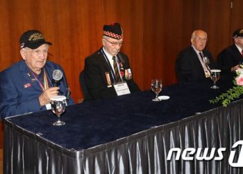 70년 만에 찾아온 백발의 참전용사들…”원더풀 코리아”