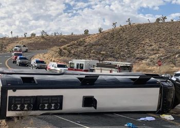 美 랜드마크 그랜드캐니언 인근서 버스 전복 1명 사망·56명 부상