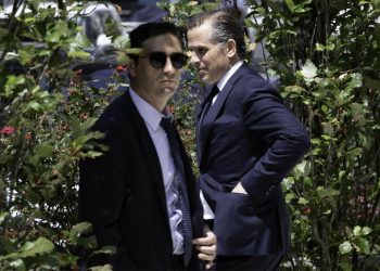 바이든 차남 탈세·총기소지로 재판行…2024 대선 또 ‘발목’