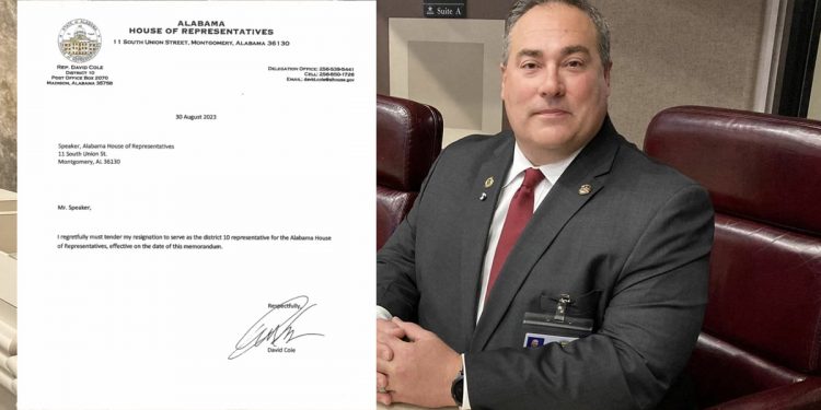 앨라배마 주 하원의원, 부정선거 혐의로 체포되자 사임