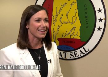 케이티 브릿 상원의원, 마스크 의무화 반대 법안 공동 발의