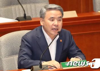 이종섭, 尹대통령에 ‘사의’ 표명… 고별 순시 나서