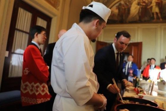 美의회서 후쿠시마산 초밥 파티…日대사관, 하원 중국특위 협조로 개최