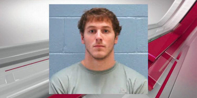 어번대 남학생 1급 강간 혐의로 체포