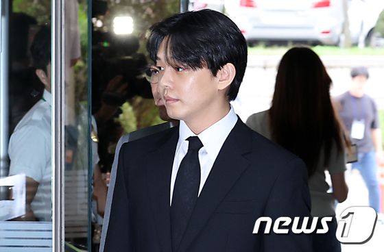 ‘상습 마약’ 유아인 두번째 영장도 기각…”구속 필요성 없다”