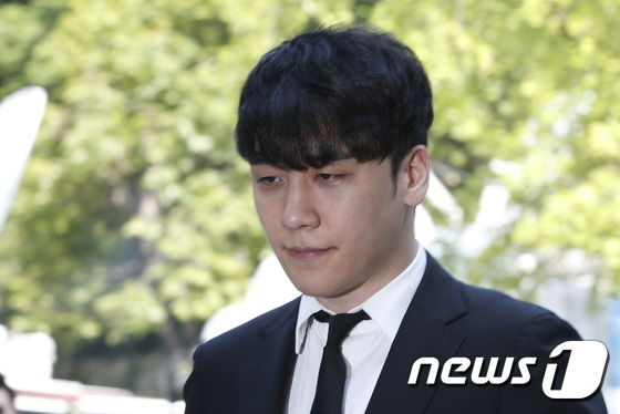승리, 버닝썬 찾았던 ‘성룡子’ 방조명·가진동 등 마약 전과 배우들과 만남 지속