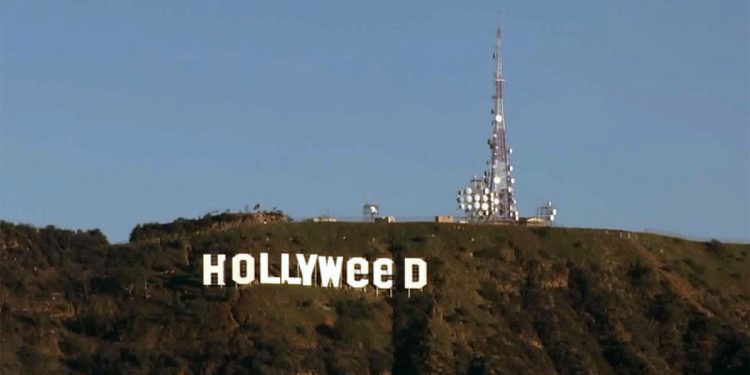 할리우드 작가 노조 파업 종료…합의안서 AI 보호장치 마련